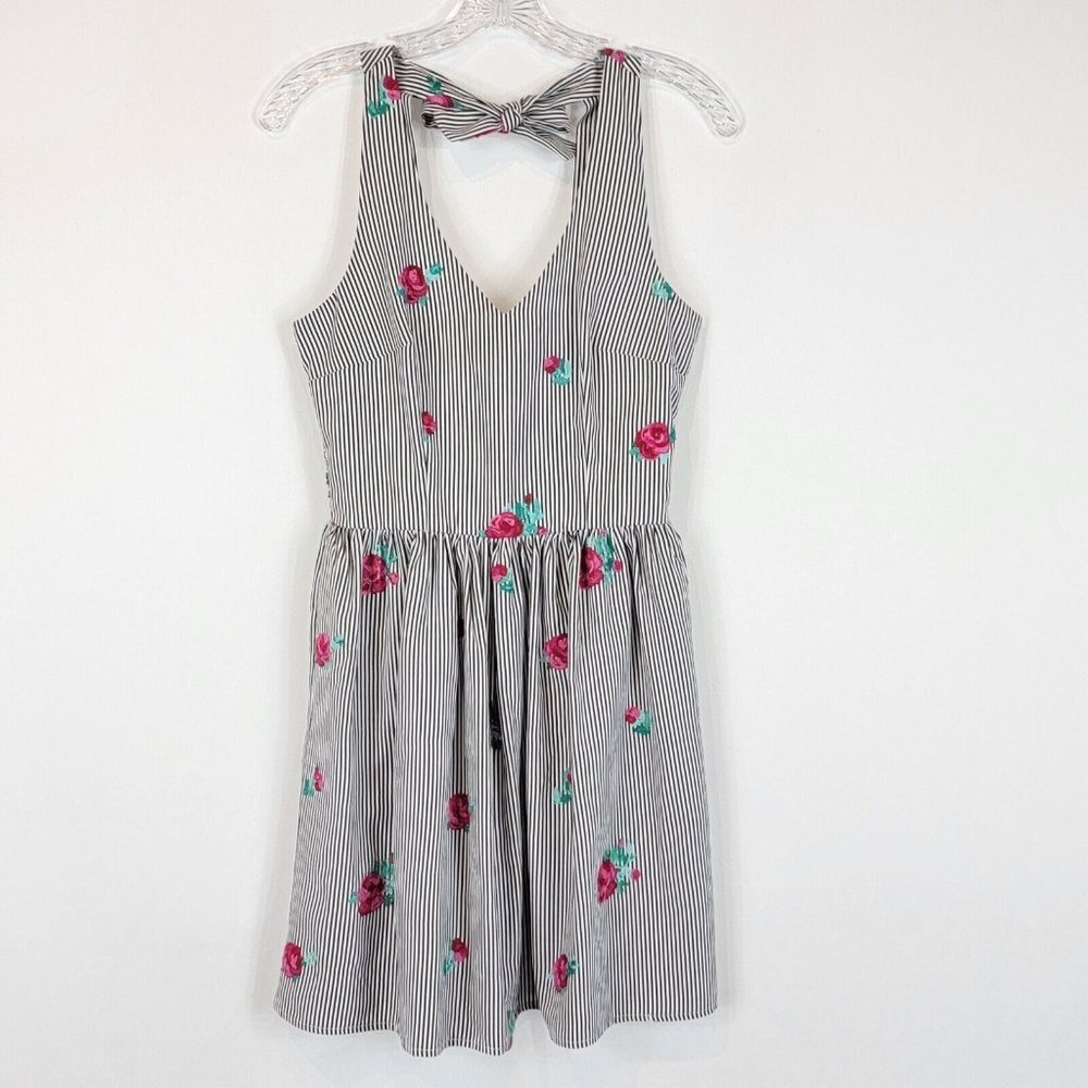 I N Francisco Mini Dress Womens Size Small Pink Rose Floral Stripes Gray White